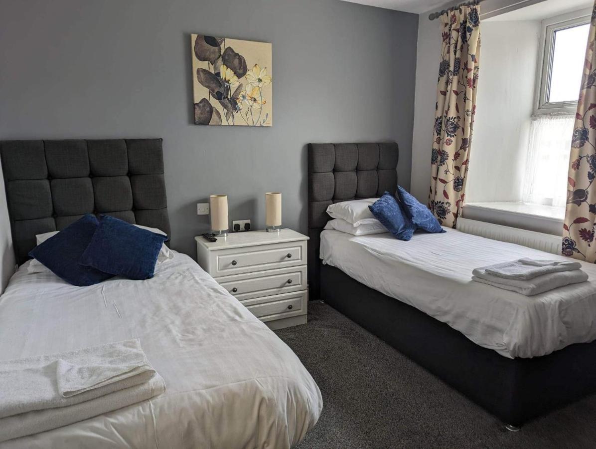 Min Y Mor Hotel 4*